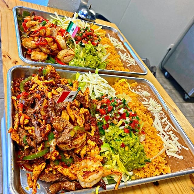 Fajita Agave Plate.